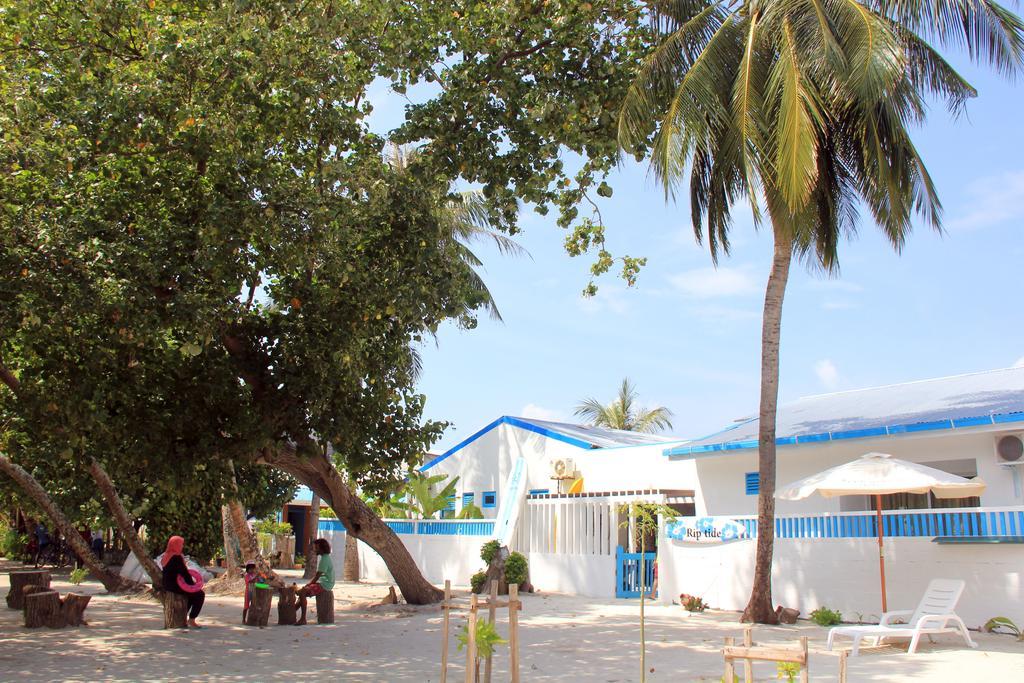 Rip Tide Vacation Inn, K.Guraidhoo Guraidhoo  Exteriör bild