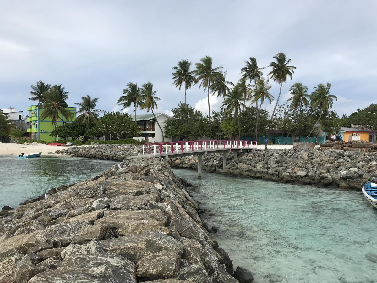 Rip Tide Vacation Inn, K.Guraidhoo Guraidhoo  Exteriör bild